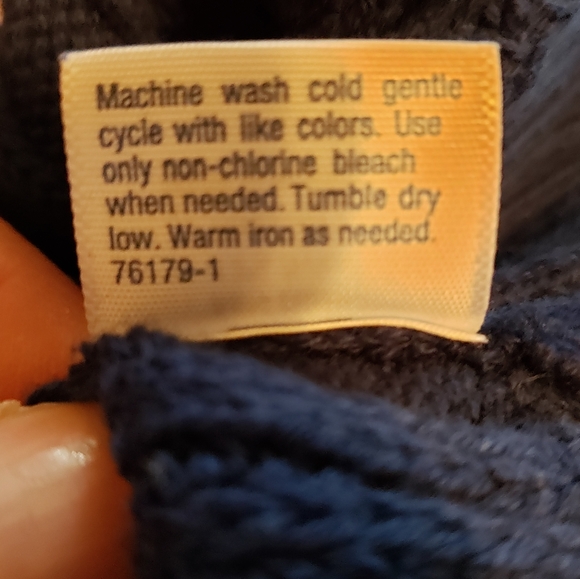 Royal blue cable knit sweater v-neck size small - Picture 6 of 6